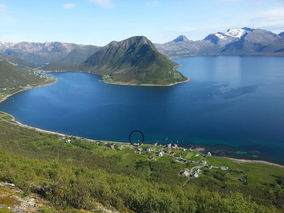 Leilighet I Rorbu Pa Kaldfarnes - Yttersia Senja Екстериор снимка
