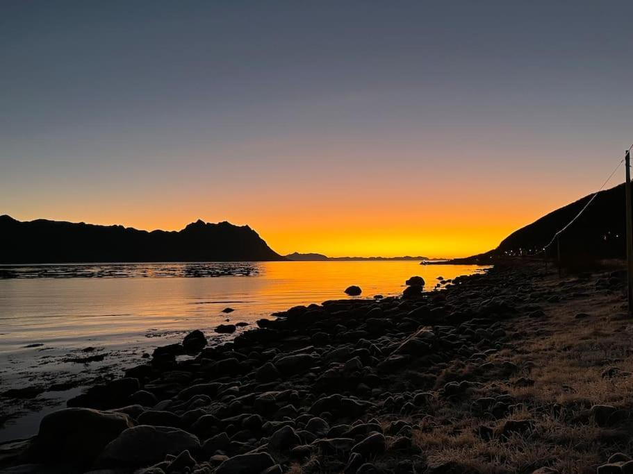 Leilighet I Rorbu Pa Kaldfarnes - Yttersia Senja Екстериор снимка